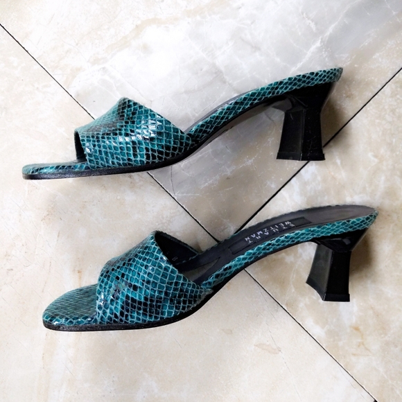 VTG Stuart Weitzman Teal Green Python Snake Slides - Picture 4 of 6